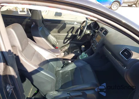 2010 Volkswagen Gti 2-Door z USA, uszkodzony, nr VIN WVWED7AJ2AW204811